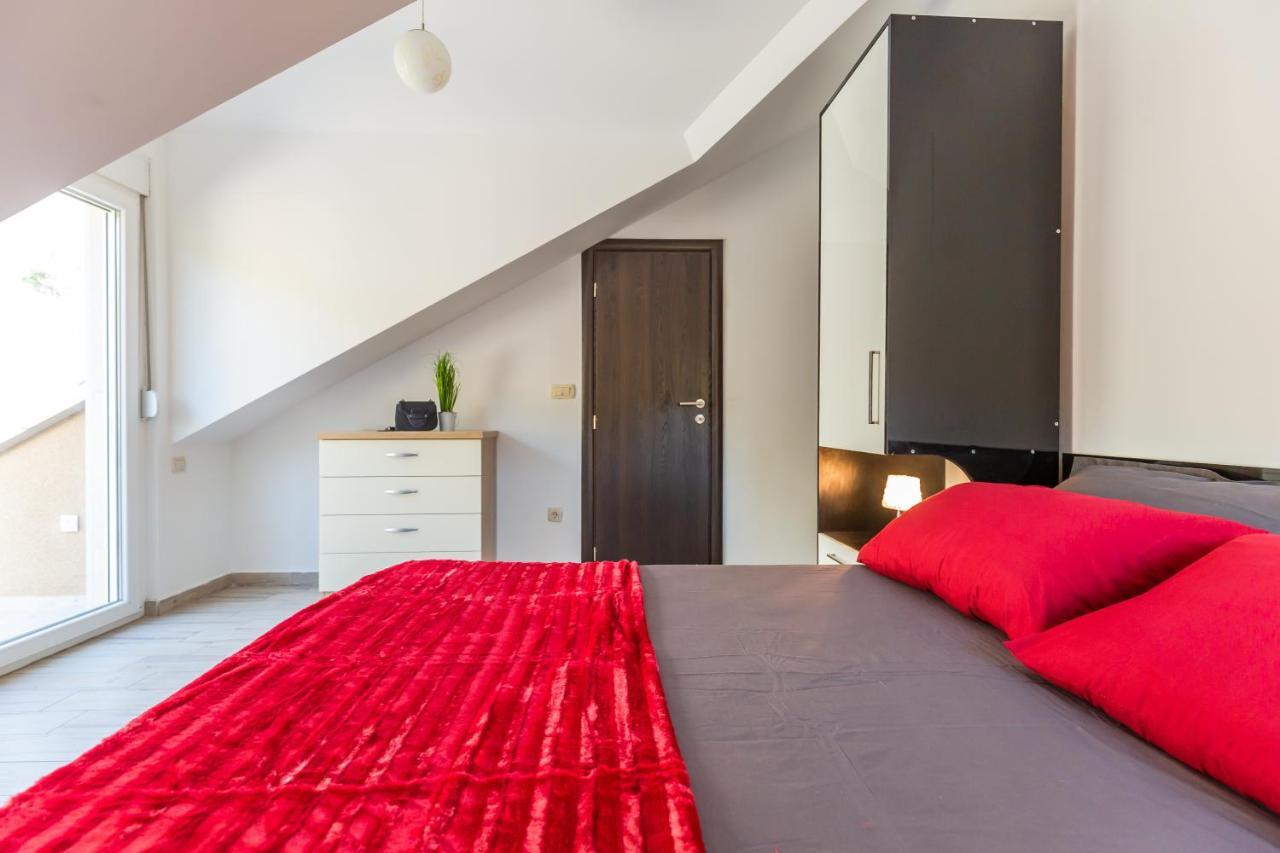 Ferdo 1 Hotel Makarska Luaran gambar