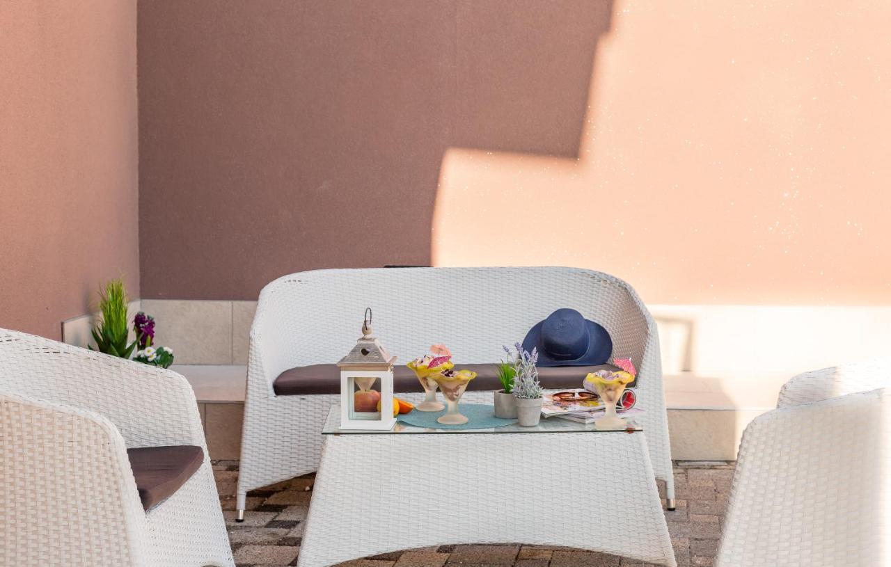 Ferdo 1 Hotel Makarska Luaran gambar
